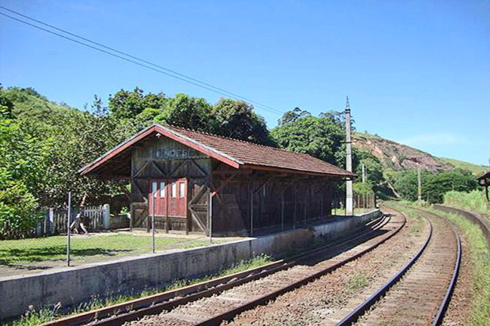 Estação Ferroviária Neri Ferreira